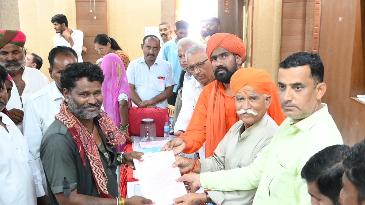 जैसलमेर में 129 घुमन्तु परिवारों को मिला आवासीय पट्टा
