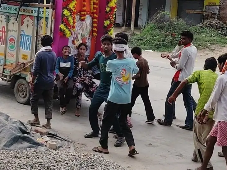 गोवर्धन गिरिराज जी में उमड़ा श्रद्धालुओं का सैलाब