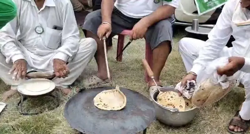 चंडीगढ़-मोहाली बॉर्डर पर किसान सात महीने का राशन लेकर डेरा डाले