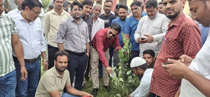250 Plants Planted at Baba Sagas Maharaj Site