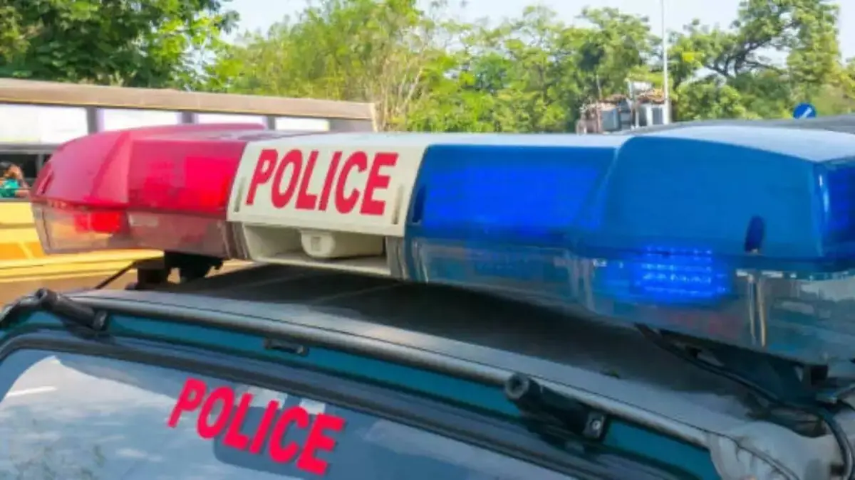 बदायूं में एससी-एसटी एक्ट पीड़ित को थाने में बंद कर प्रताड़ित, पांच पुलिसकर्मी निलंबित