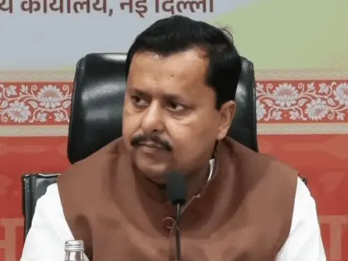 प्रधानमंत्री मोदी के 25 साल के सार्वजनिक जीवन पर भाजपा अभियान