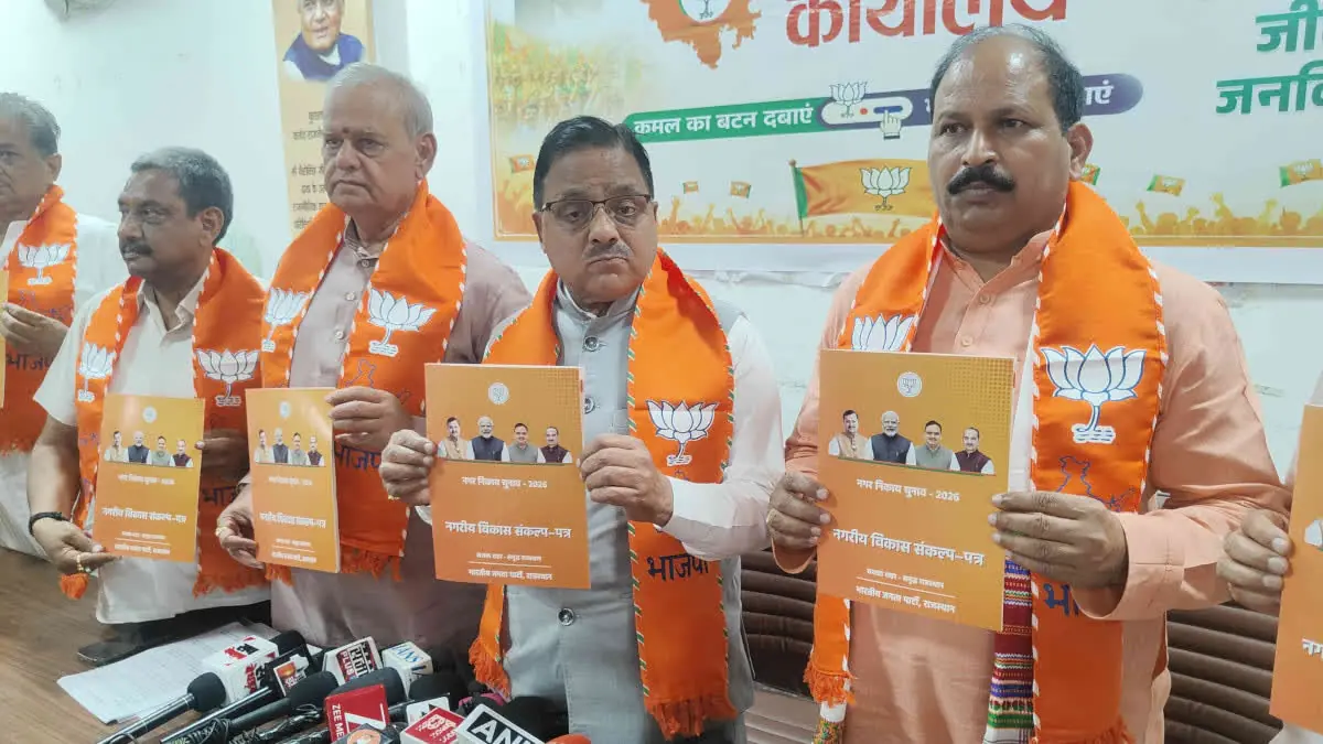 BJP state in-charge Radhamohan Agrawal speaking to reporters in Alwar