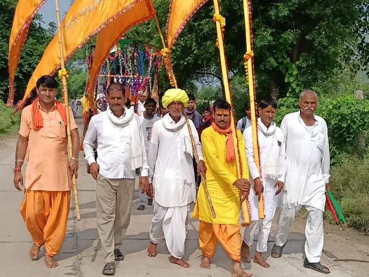 चांदराना में रणथंभौर गणेशजी की ध्वज पदयात्रा