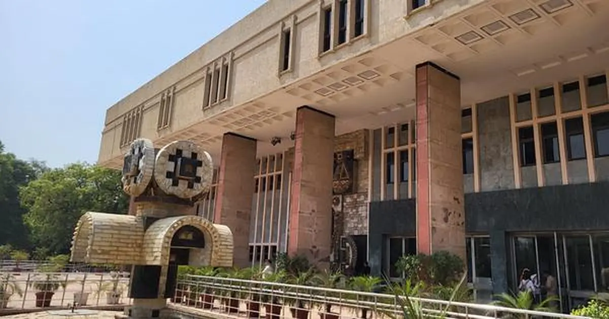 Delhi High Court rejects plea against FDA notices to film stars
