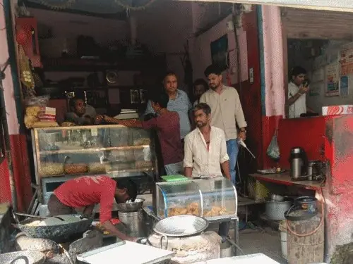 Dhariyavad Bus Stand Restaurant Found Dirty and Adulterated