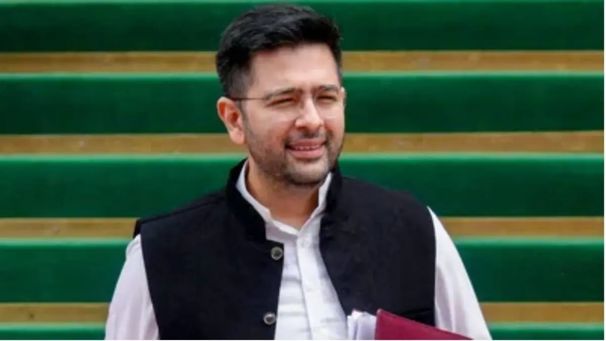 दिल्ली मतदाता सूची में राघव चड्ढा का नाम जोड़ने पर सवाल