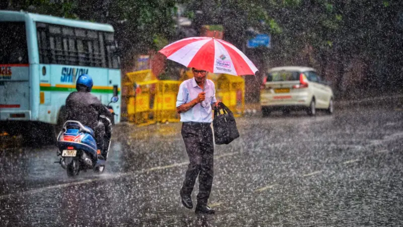 Heavy Rain Causes Waterlogging and Traffic Disruptions in Delhi-NCR