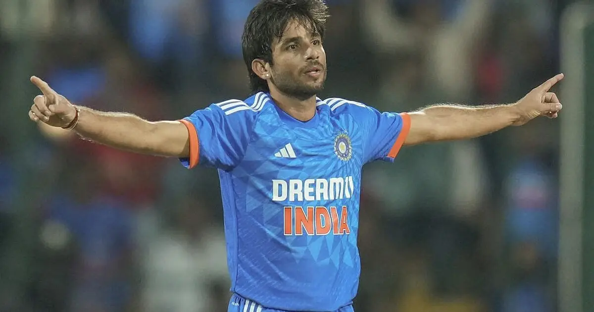 India Opt to Bowl First Against Afghanistan, Bishnoi Replaces Varun