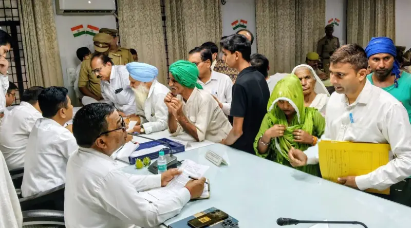 कासगंज में सात तहसीलों में 471 शिकायतें, अधिकारियों ने सुनकर निस्तारण किया