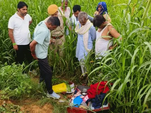 8 Lakh Rupees and Gold Mangalsutras Stolen in Lalsot
