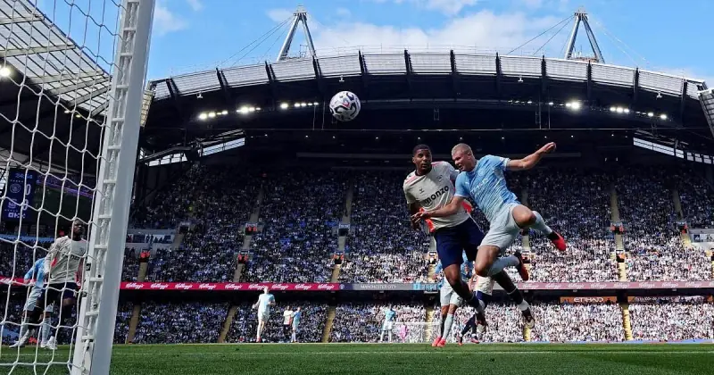 Manchester City Extend Winning Streak as Crystal Palace Secure First Points