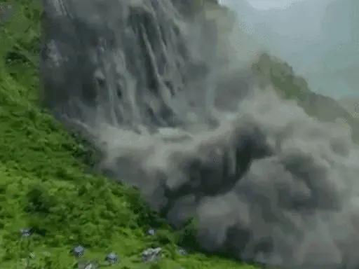 नेपाल में भूस्खलन से चमेलिया नदी का बहाव रुका, भारत-नेपाल सीमांत क्षेत्र में बाढ़ का खतरा