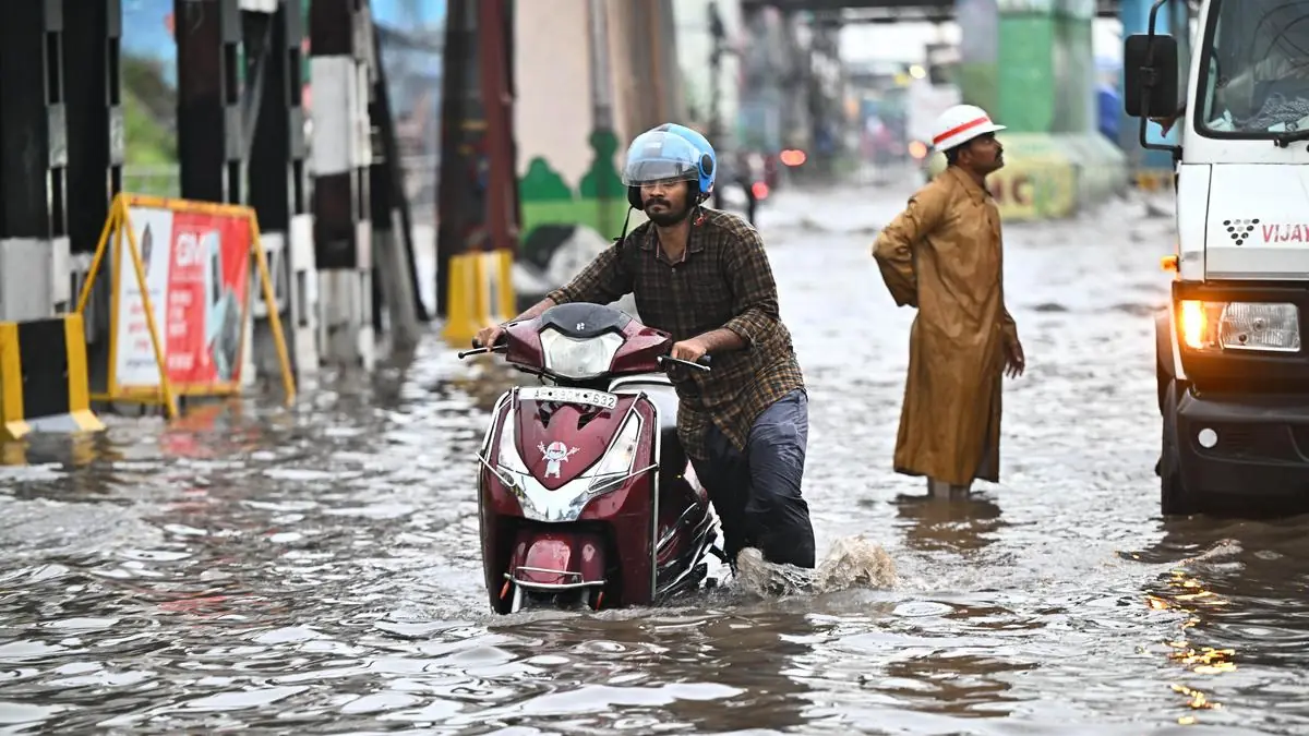 Orange and Red Alerts Issued as Heavy Rain Hits Several Indian Cities