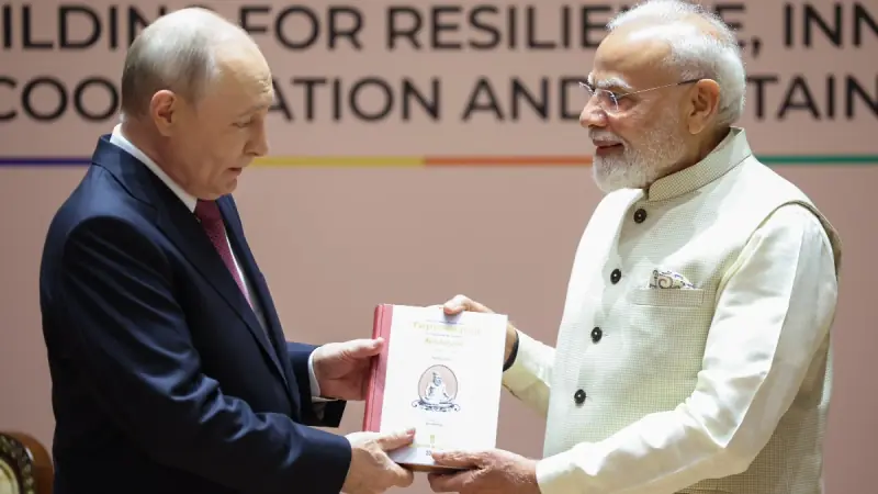पीएम मोदी ने पुतिन से भारत मंडपम में की अहम बैठक