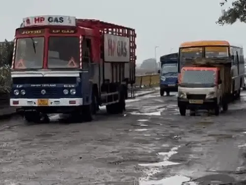 जाजमऊ पुराने गंगा पुल की मरम्मत