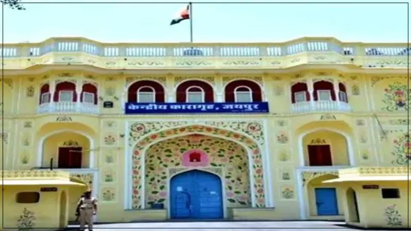 पूर्व विधायक बलजीत यादव के पास जेल में मिला मोबाइल, मामला दर्ज