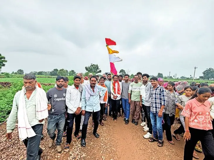 सकतपुर के भौंरा से देवधाम झाड़ौता की छठी पदयात्रा शुरू