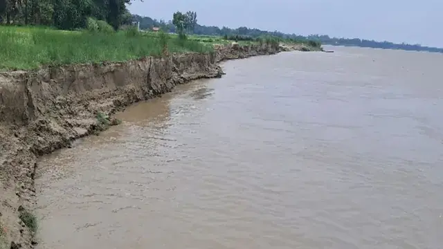 সরযূ নদীর জলস্তর মানঝীতে বিপদের সীমার কাছাকাছি পৌঁছেছে