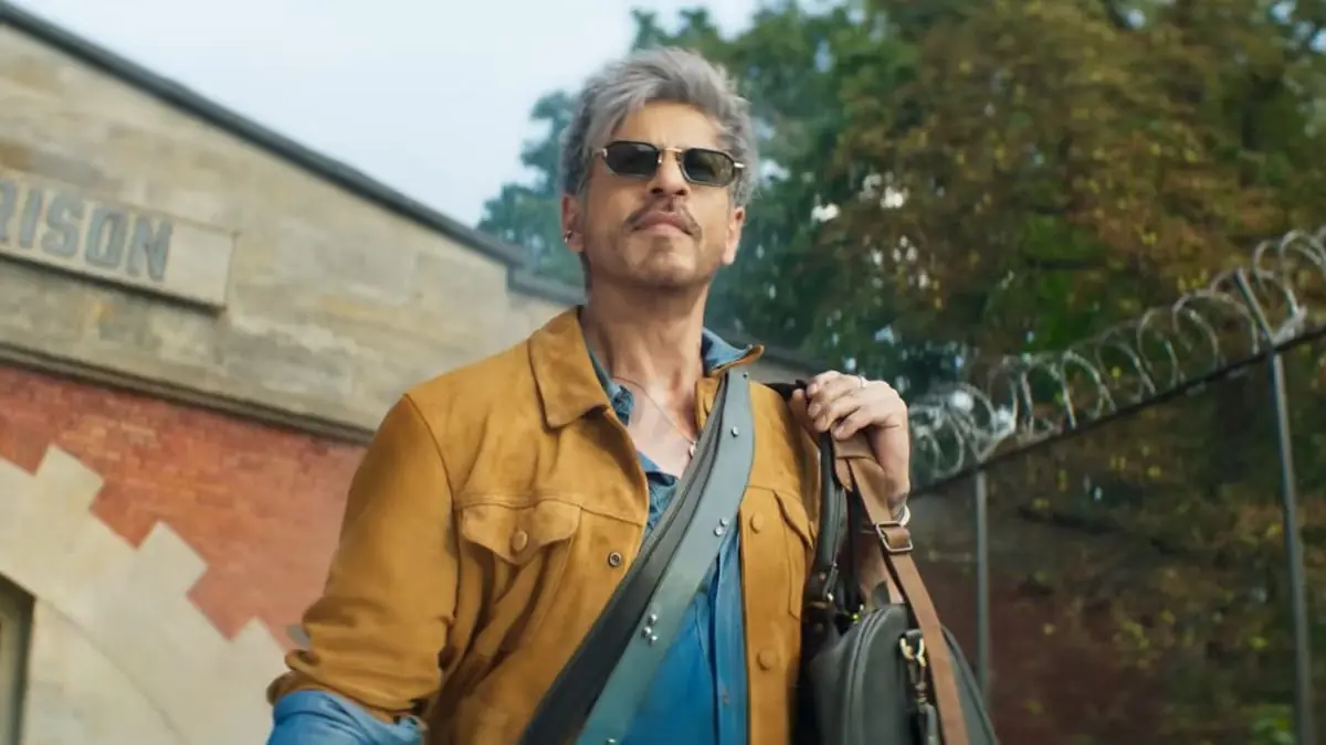 Shah Rukh Khan Responds to Avengers-King Release Clash