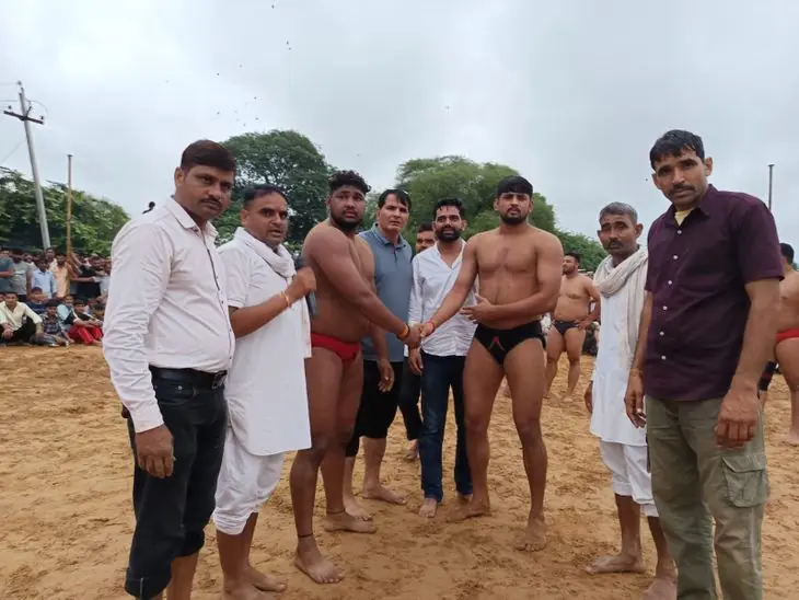 शेरपुर में दीपक पहलवान ने जीता 21 हजार का आखिरी मुकाबला