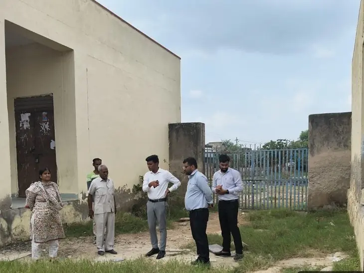 सीईओ ने अरांई स्कूल का निरीक्षण कर 12 लाख रुपए फंड स्वीकृत किए