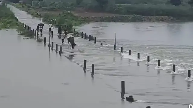 उटंगन नदी में उफान से प्रभावित क्षेत्र